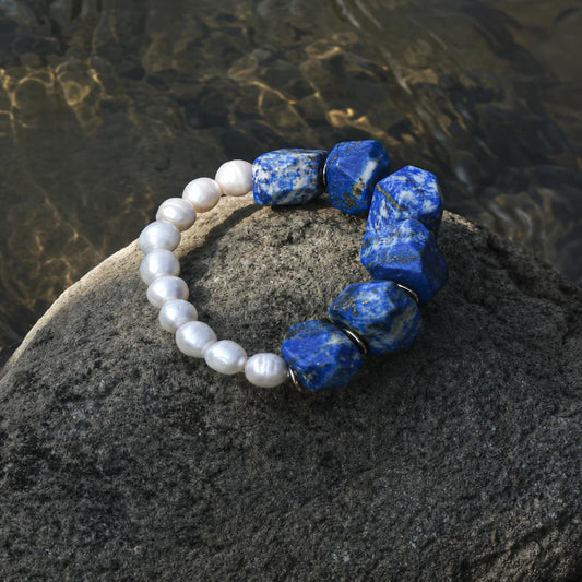 Lapis lazuli and freshwater pearl bracelet product image